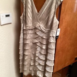 Adrianna Papell women cocktail dress, size 22W. 238